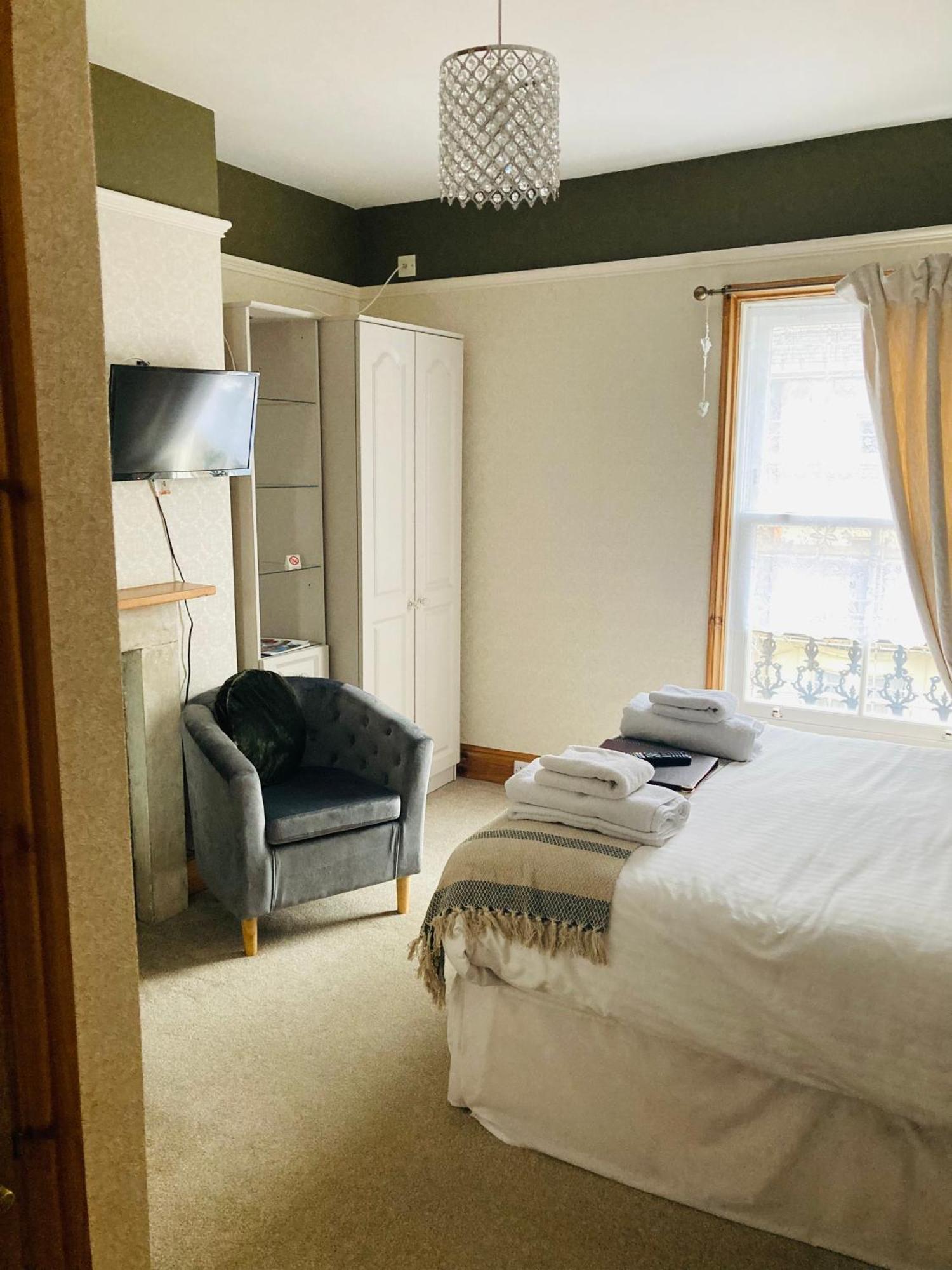 ويتبي The Pathway Guesthouse المظهر الخارجي الصورة