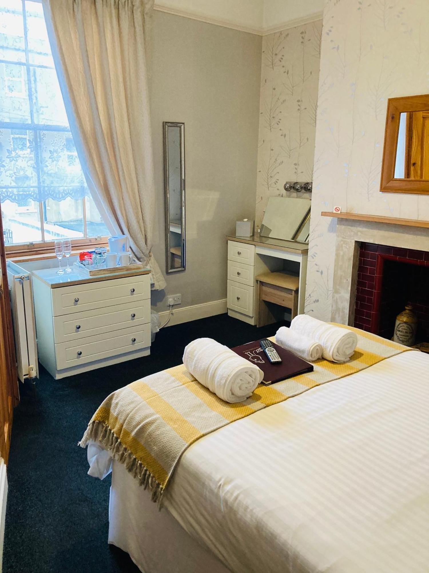 ويتبي The Pathway Guesthouse المظهر الخارجي الصورة
