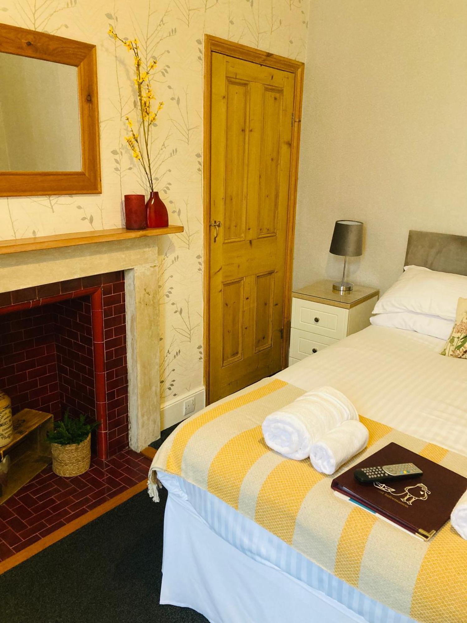 ويتبي The Pathway Guesthouse المظهر الخارجي الصورة